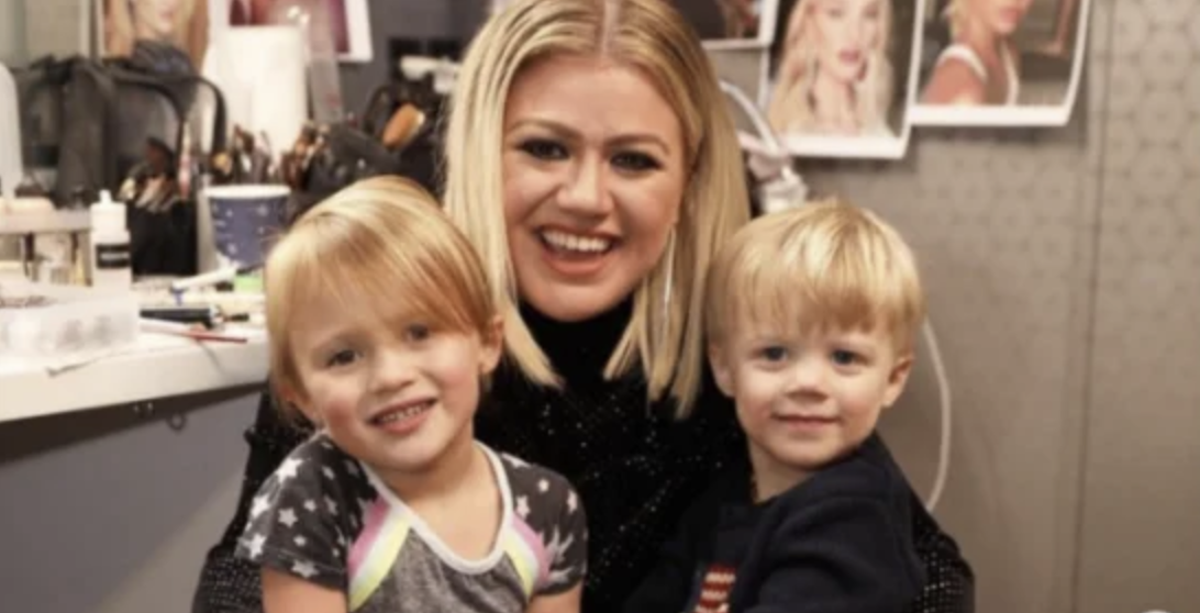 Kelly Clarkson’s Take on Child Discipline: A Controversial Perspective