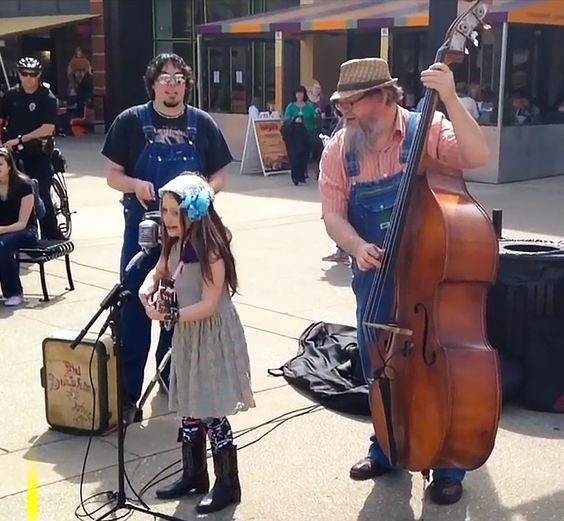 They Couldn’t Shut Their Eyes When This 9-Year-Old Sings “Folsom Prison Blues”. AWESOME