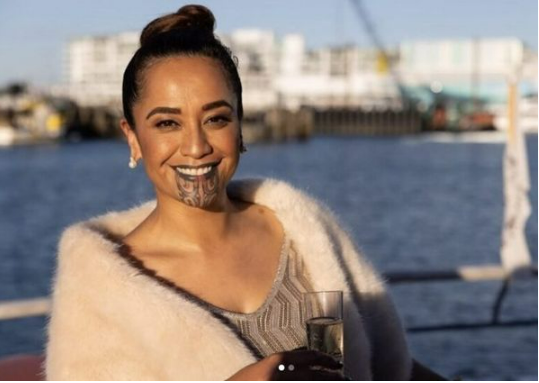 TV Presenter with Meaningful Maori Tattoo Responds to Criticism with Dignity