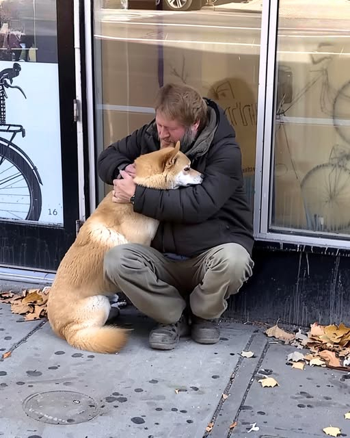 I SAW AN ABANDONED DOG THAT CAME TO THE SAME CLOSED STORE EVERY DAY – IT BROKE MY HEART WHEN I FOLLOWED HIM