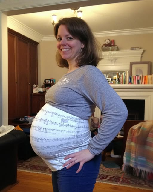 AT 9 MONTHS PREGNANT, MY HUSBAND KICKED ME OUT & FILED FOR DIVORCE—HE NEVER EXPECTED WE’D MEET AGAIN.