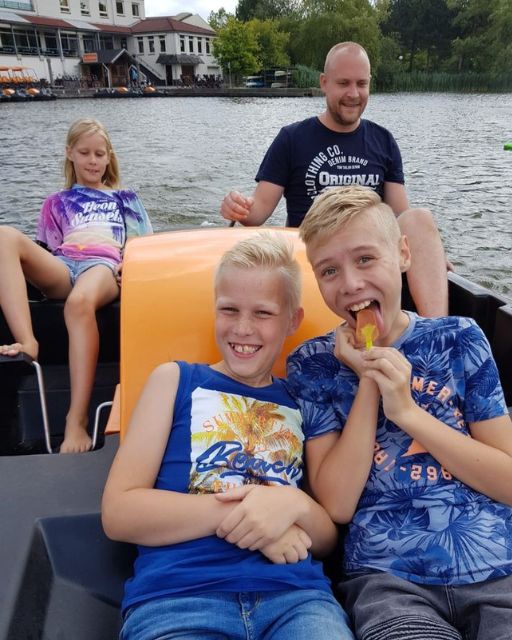 OUR LAST TRIP TOGETHER—AND NONE OF US KNEW WHY DAD KEPT LOOKING AT HIS WATCH