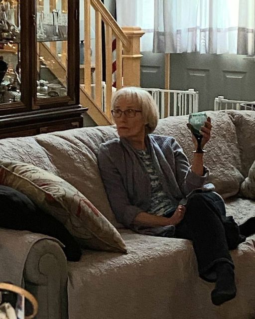 MY GRANDMA NEVER SPENT A DAY WITHOUT DRINKING A GLASS OF WINE 80 YEARS—AND LAST NIGHT SHE TOLD ME WHY