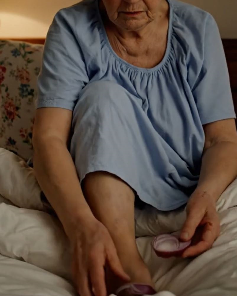 Onion in Sock: Cold and Flu Treatment