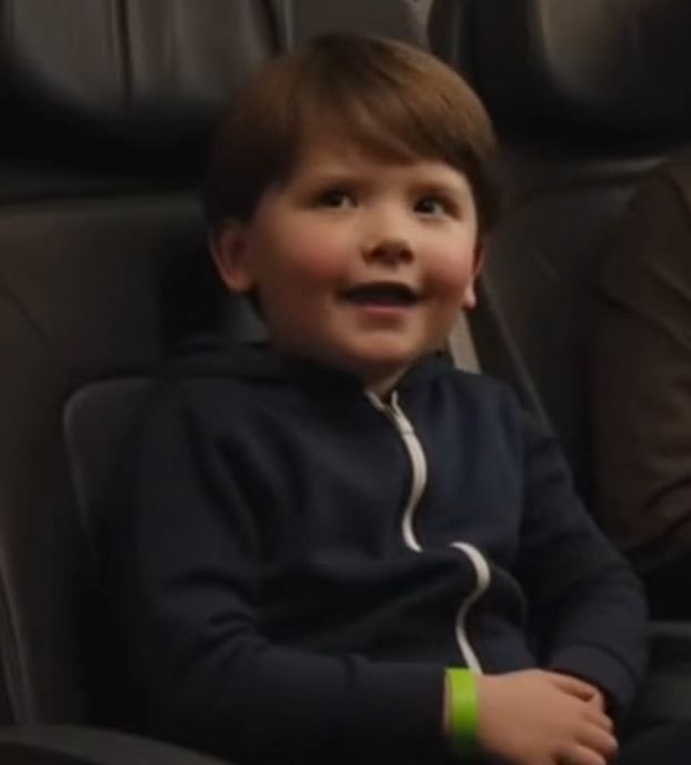 “Please Stop Kicking My Seat,” On My Flight, A 7-Year-Old Boy Kept Kicking My Seat Nonstop — But What I Did Next Made His Mother Burst Into Tears And The Cabin Fall Silent