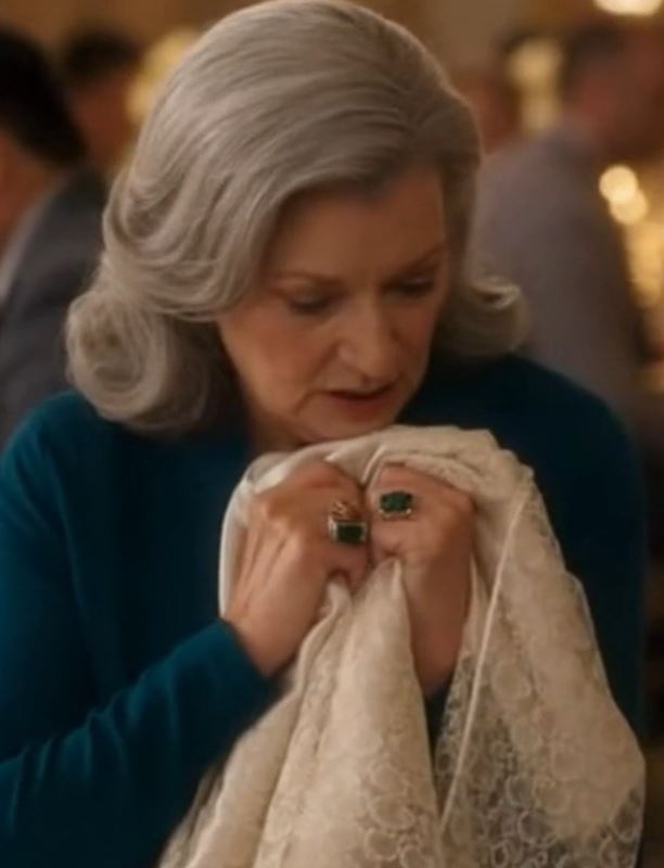 My Daughter-In-Law Mocked My “Cheap” Wedding Gift In Public And Then Asked For My Ring Instead