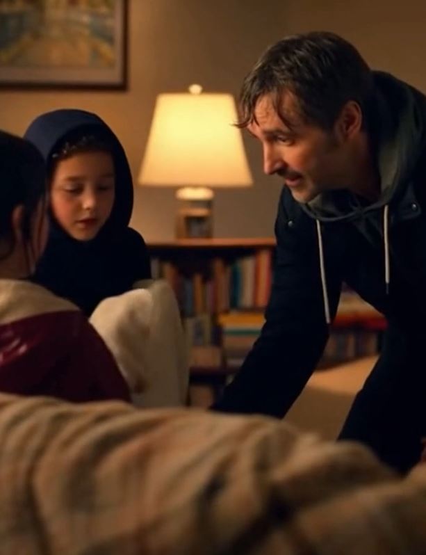 The Poor Dad Who Took In Two Lost GirlsโAnd Had No Idea Who Was Looking For Them