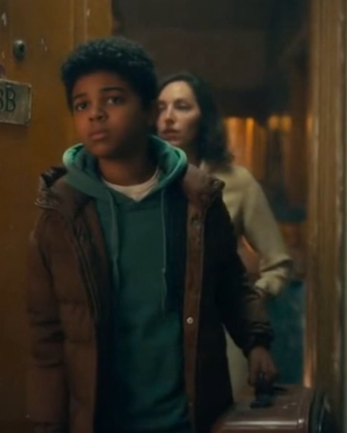 Four children were abandoned by their mother in a cold apartment