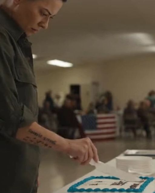 Tattooed Woman Was Told, “This Isn’t for People Like You” — Ten Minutes Later, the Colonel Walked In