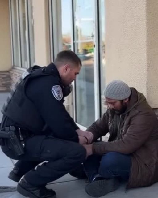 Officer Arrests Man Begging Outside StoreโThe Receipt In His Pocket Changes Everything