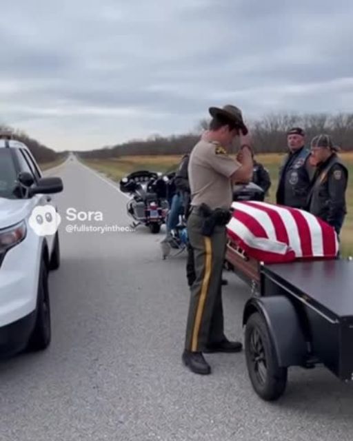 Cop Pulls Over Group Of Bikers—What They Were Escorting Made Him Salute