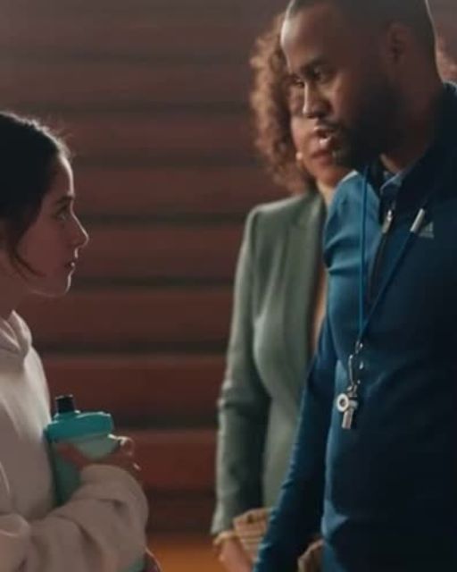 Aunt Laughs At Niece’s “Silly Dream”—The Coach Who Walks In Disagrees And Shuts Her Down