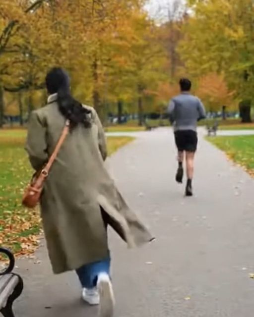 I Returned A Jogger’s Walletโand Discovered My Daughter’s Secret Life