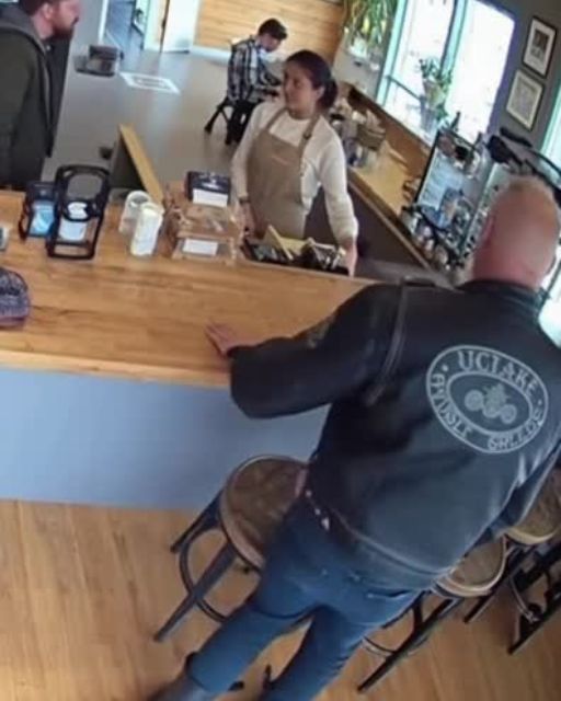 A Biker Saved A Waitress From A Customerโbut The Footage Revealed He Wasn’t A Hero.