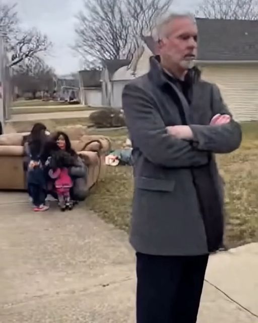 The Landlord Evicted A Single Mom And 3 Kids On Thanksgiving. Then Her Ex-tenant Revealed Her Secret.