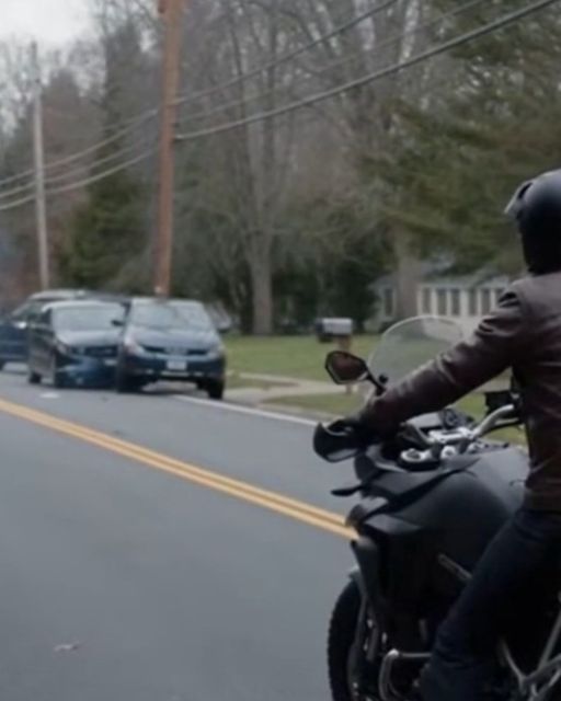 Biker Sees The Passenger At A Crash Sceneโand His Blood Runs Cold