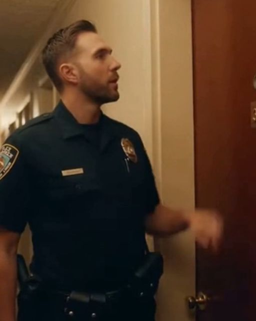 Police Officer Responds To A Loud Tv Call—then Sees The Remote