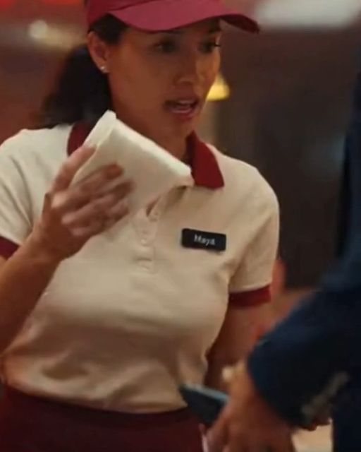 The Waitress Dropped The Tray On The Vip. Then She Saw His Handshake.