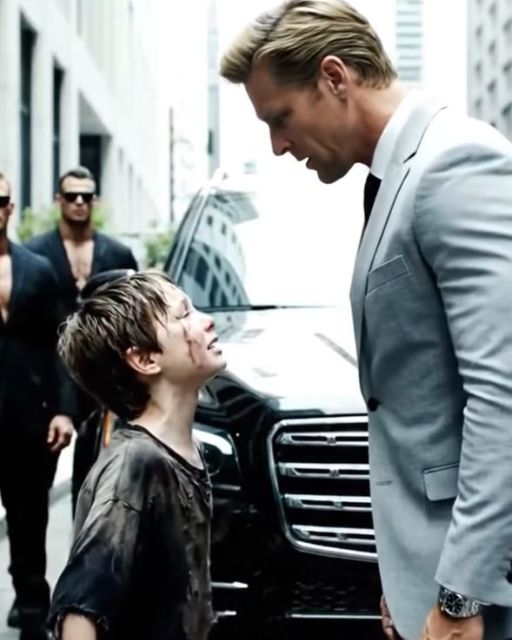 I Buried My Mother 15 Years Ago. Yesterday, I Found Her Picking Trash At The Dump.