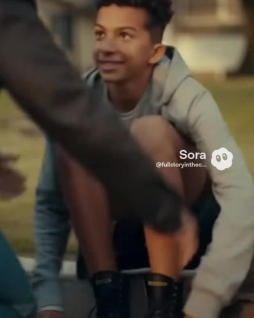 Biker Gives Shoes To Barefoot Teen—and The Boy’s Thank-you Note Goes Viral For One Unforgettable Line