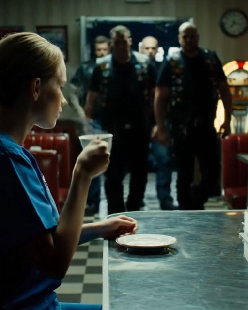 The Bikers Laughed At The Nurse. Then I Told Them My Old Unit’s Name.