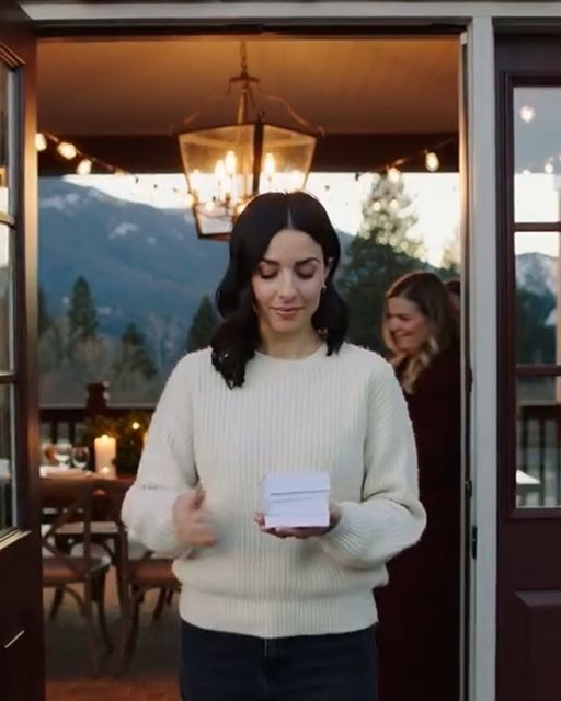 I Wasn’t Invited To Thanksgiving This Year. So I Invited Everyone Else — To My $6,000,000 Estate.