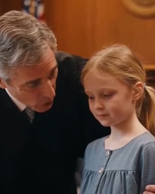 5-year-old Is Too Afraid To Testify — Then The Judge Leaves His Bench And Says Four Words That Stun The Courtroom