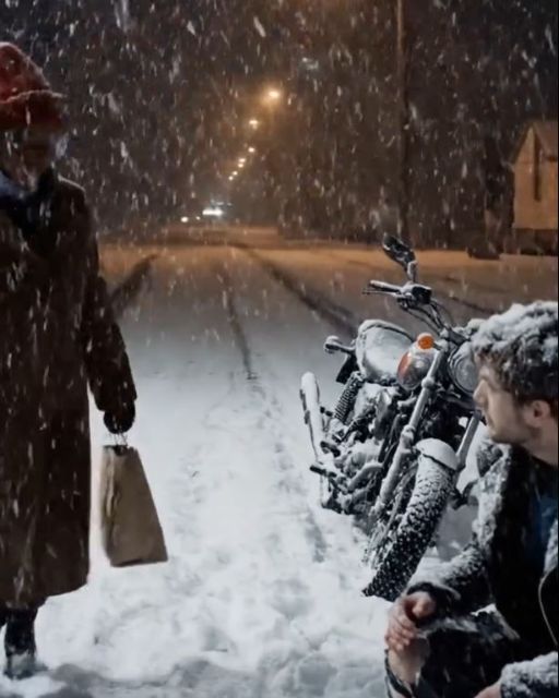 Homeless Teen Gives Her Only Blanket To A Stranger’s Baby — Then A Hells Angel Steps Out Of The Shadows