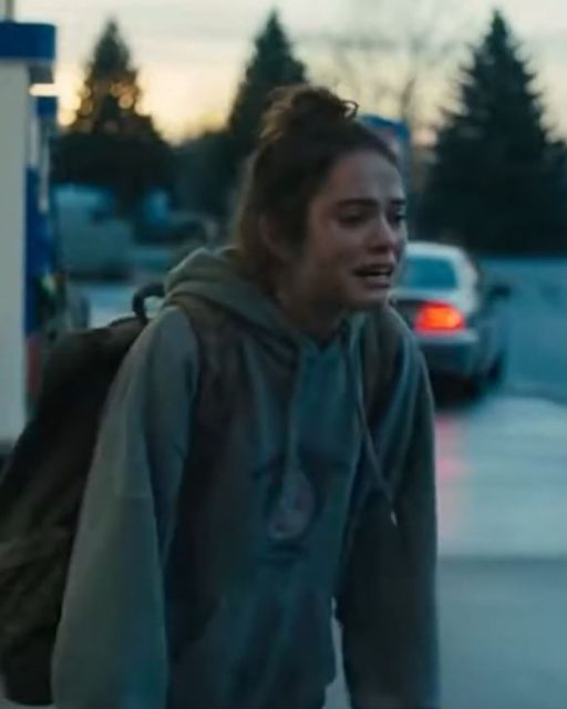 My Mom Left Me On The Side Of The Road. Then A Trucker Pulled Over And Said, “your Dad Sent Me.” I Finally Understood The Scars On My Mother’s Back.