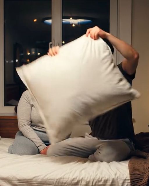 The Christmas I Brought A Fake Boyfriend Home, Woke Up In His Arms, And Realized The Only Person I’d Been Running From Was The One I’d Loved For Years