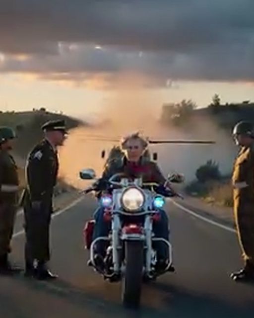 Cops Pull Over Elderly Man On A Motorcycle – Minutes Later, 50 Soldiers Arrived Led By A Captain