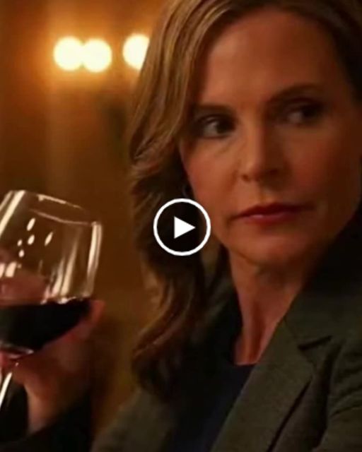 My Aunt Called Me A “glorified Secretary” In Front Of Her Navy Seal Son