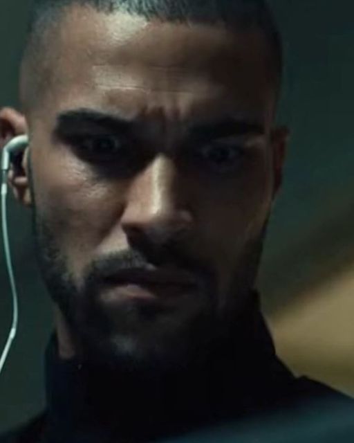 I Swore To Protect The President’s Daughter. Then I Read Her Medical File.