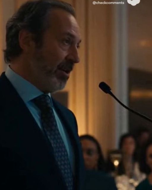 My Father Told A Room Full Of People I Wasnโt A General. An Hour Later, My Secure Phone Got An Alert From The Pentagon.