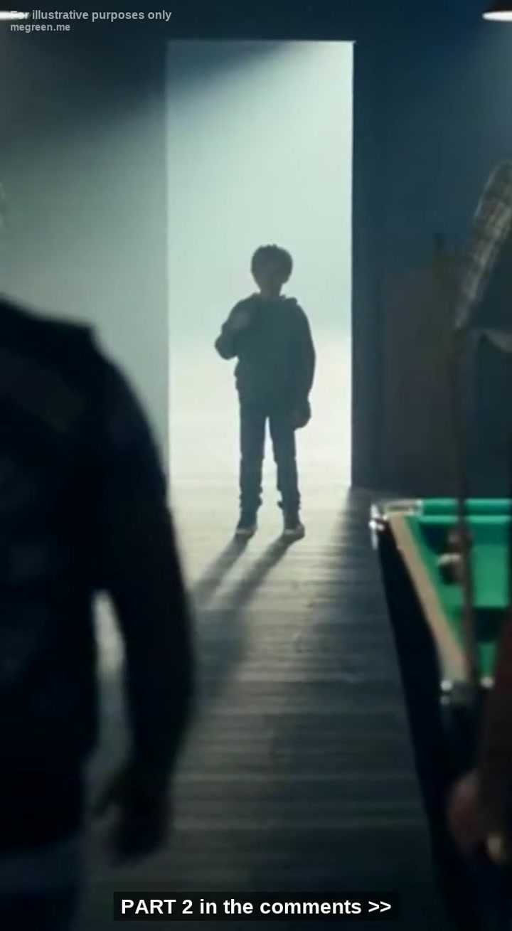 I Walked Into A Biker Club With A Black Eye And A Backpack