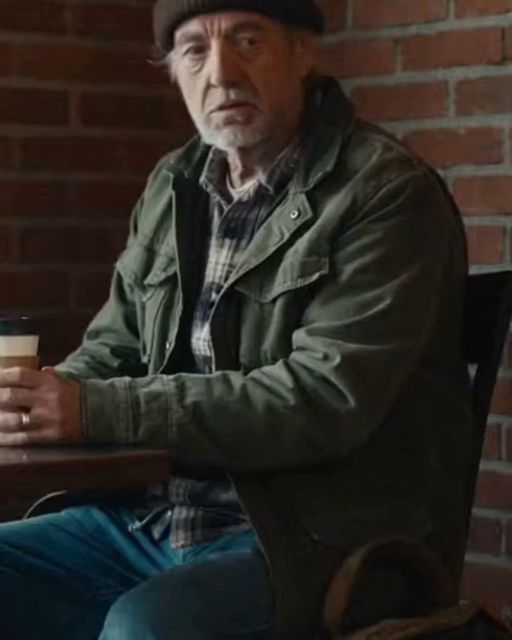 A Wealthy Woman Slapped A Homeless Veteran For “smelling Up” Her Table At The Café. She Didn’t See The 30 Construction Workers On Lunch Break Who Watched The Whole Thing…