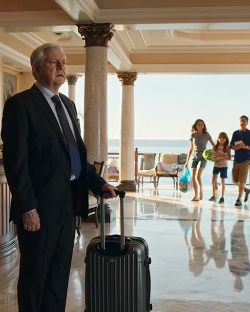 My Daughter Brought Me On A California Beach Vacation I Paid For, Left Me Standing Alone In The Hotel Lobby With No Room Of My Own, And Smiled Like Nothing Was Wrong Until One Quiet Manager Looked At Me For Five Seconds And Changed The Entire Direction Of That Trip