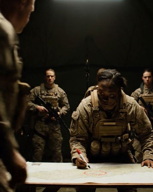 Shut Up, You – ! The 220-pound Operator Shoved The 5’3″ Female Seal. What Happened Next Made The Entire Camp Go Silent