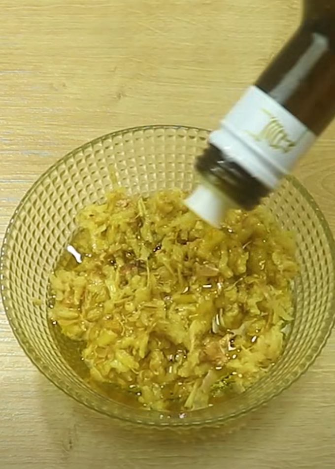 Ginger-Infused Olive Oil – A Simple, Handmade Remedy for Aches, Digestion and Hair Growth