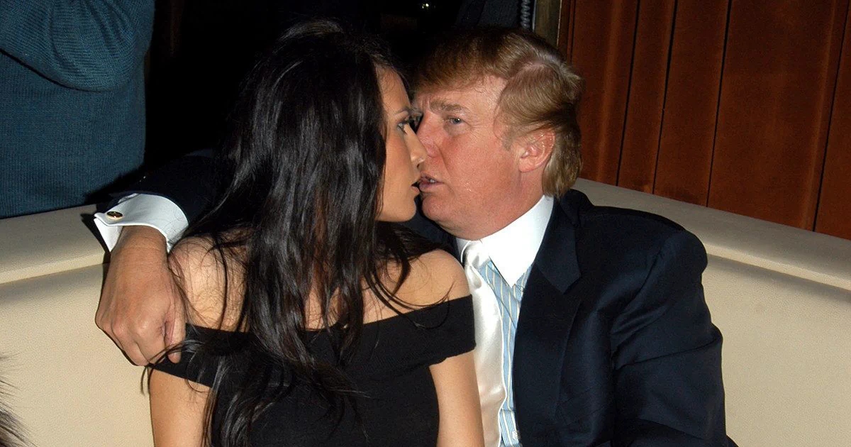Rare Paparazzi Photo Captures a Tender Moment Between a Now-Famous Political Couple — Do You Recognize Them?