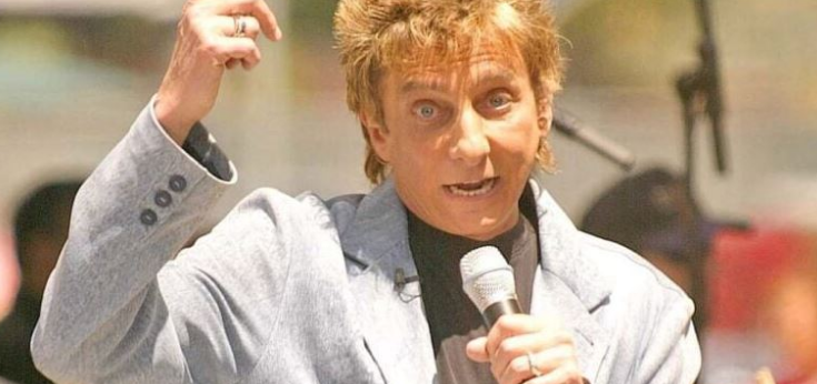Barry Manilow postpones Lexington show at the last minute due to unforeseen circumstances