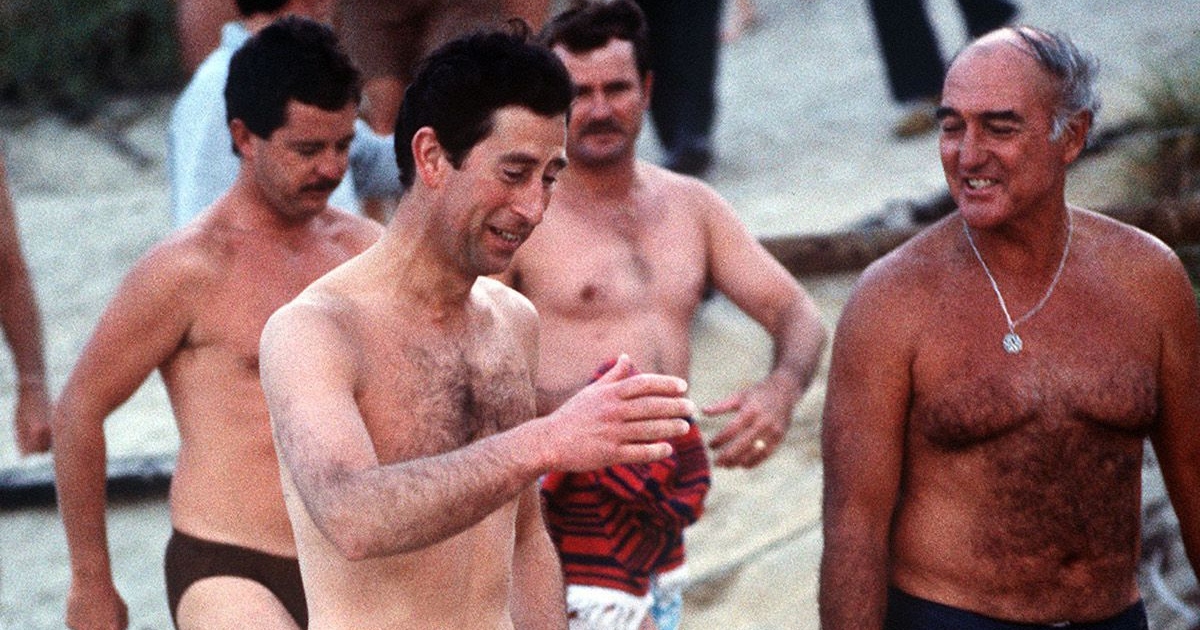 A Rare Beach Throwback: The Future King Barefoot in Perth — Do You Recognize Him?
