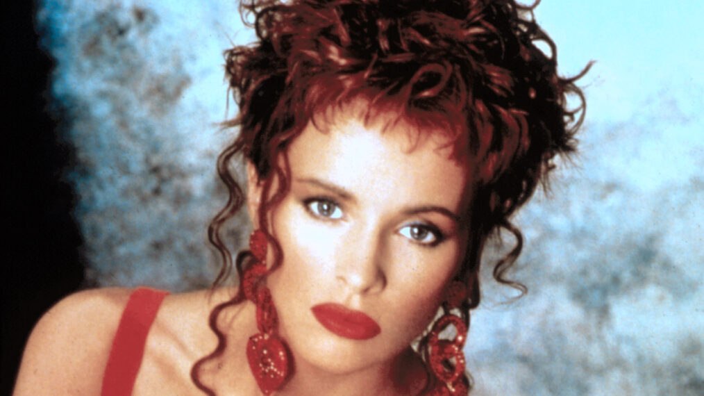 She Was the Voice Behind โMorning Trainโ and โFor Your Eyes Onlyโ But Sheena Easton Looks So Different Today
